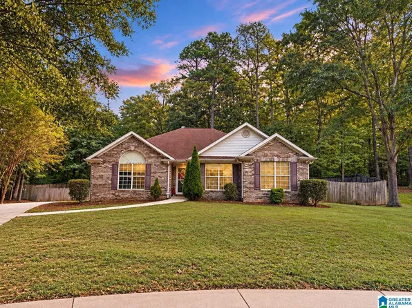 145 Horseshoe Cir, Alabaster, AL 35007