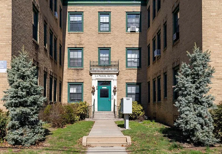 111 Chestnut St #A1 — Photo 15