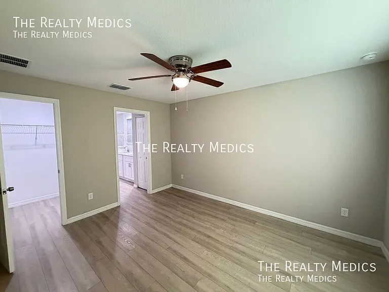 214 Locust Pass Trce — Photo 8