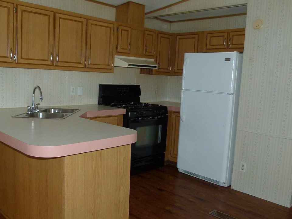 1st image of 704 W Main St Lot 7