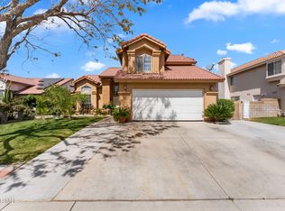 729 Whitlatch Dr, Lancaster, CA 93535