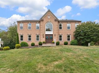 402 Schomburg Ct, Cranberry Township, PA