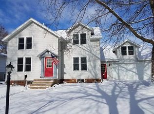 514 E Lucy St, Darlington, WI 53530