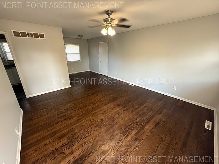 11134 E 9th St S, Independence, MO 64054 | Zillow