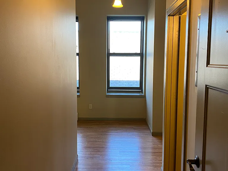 116 Quincy St #302 — Photo 2