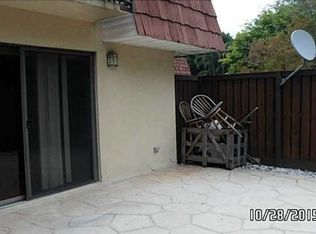 2502 SW 15th St, Deerfield Beach, FL 33442