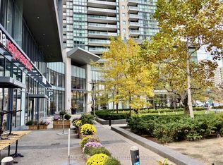 Gibson Square, Toronto, ON M2N 0E9