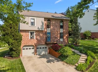 208 Ruffed Grouse Dr, Imperial, PA 15126