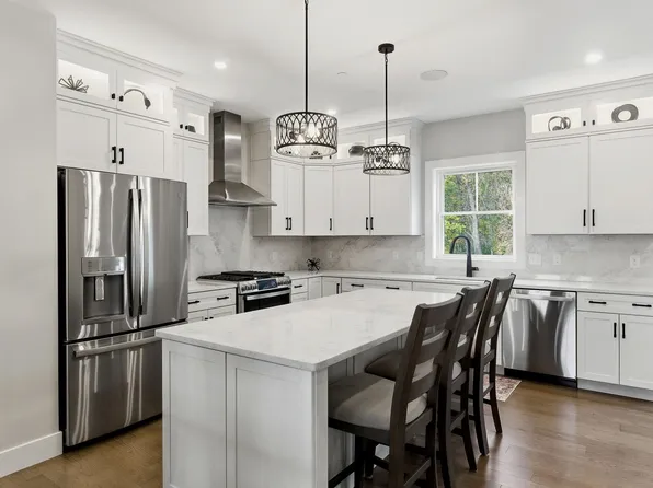 8 Elise Avenue Lot 4, Londonderry, NH 03053