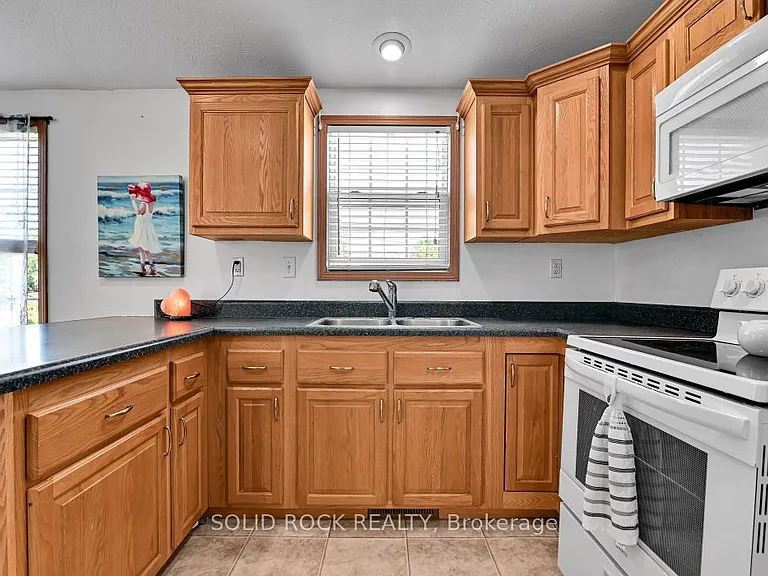 3535 Saint Joseph Blvd #90 — Photo 2