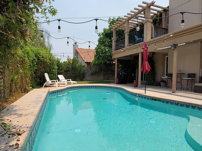 2118 S El Marino — Photo 37