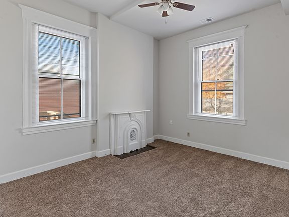 4th image of 531 W Ormsby Ave APT 4