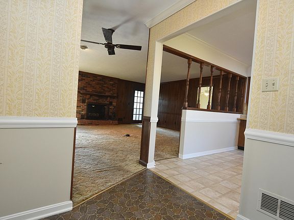 4th image of 239 Audubon Ln