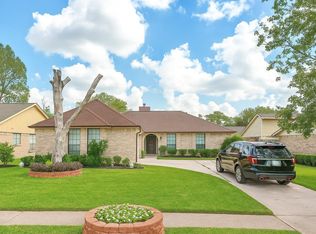 10006 Hibernia Dr, Houston, TX 77088
