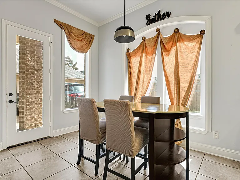 28214 Churchill Ct — Photo 14