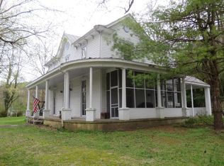 301 Riverside Dr, Eagle Rock, VA 24085