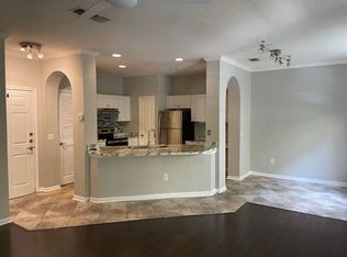 860 N Orange Ave APT 130, Orlando, FL 32801
