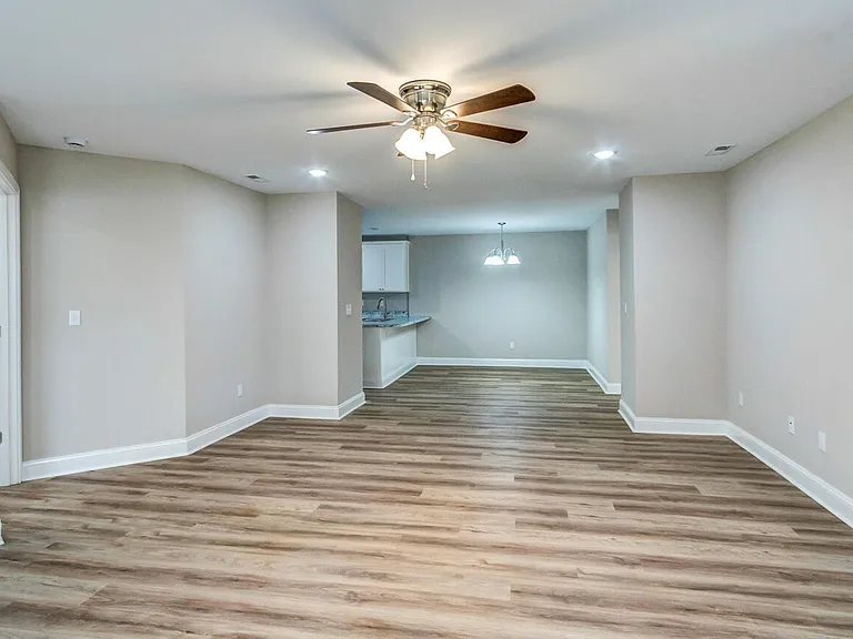 182 Garden Gate Dr — Photo 7