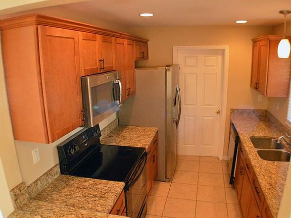 4th image of 2125 66th Ave S