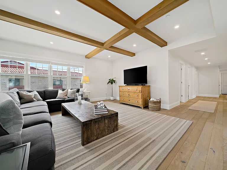 144 Linden St #2 — Photo 10