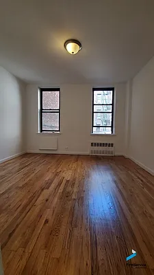 Rented by FirstService Realty (legacy) | media 9