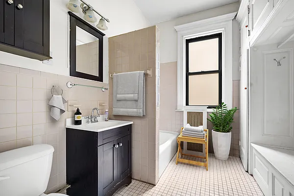 Rented by Corcoran | media 5