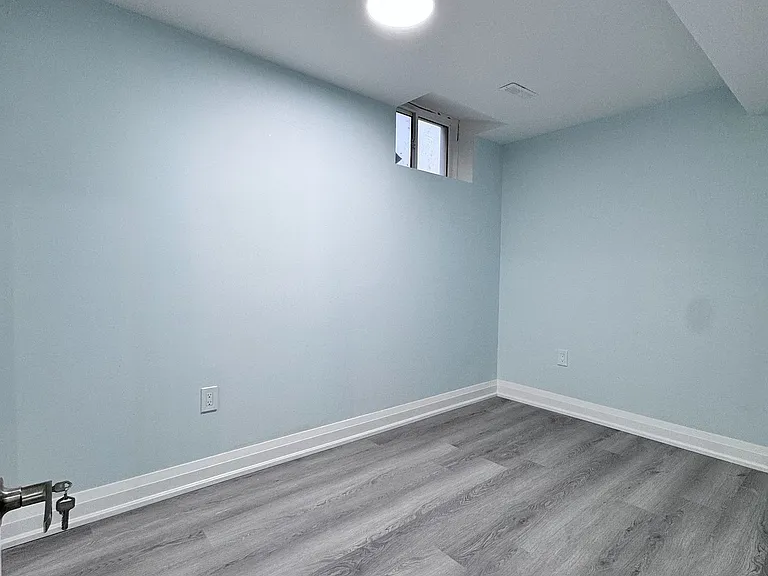 101 Milby Cres #BASEMENT — Photo 16