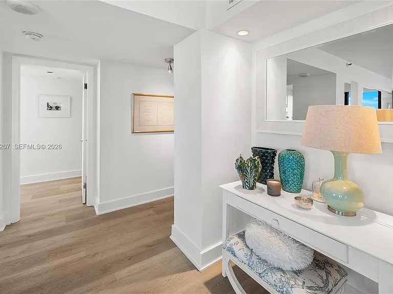 2555 Collins Ave #2014 — Photo 29