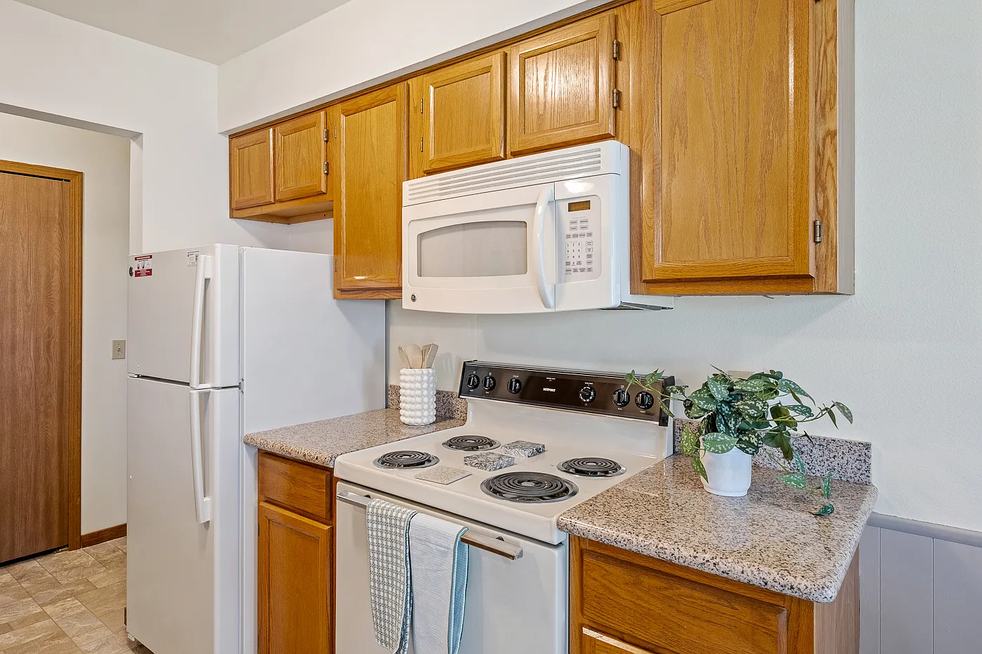 Brookmeadow Apartments — Photo 4