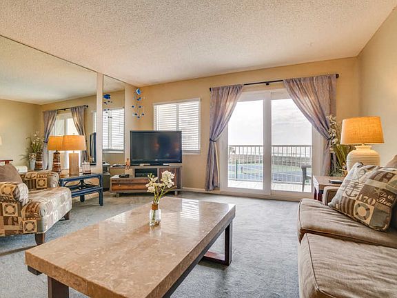 3rd image of 510 Gulf Shore Dr Unit 206