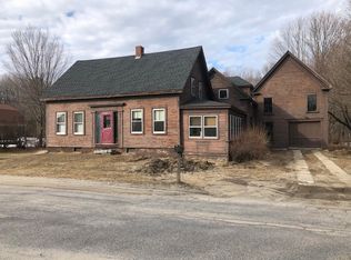 11 John St, Lyman, ME 04002