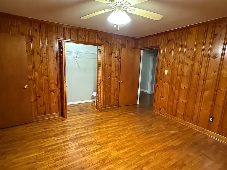 12 Georgia Ave — Photo 7