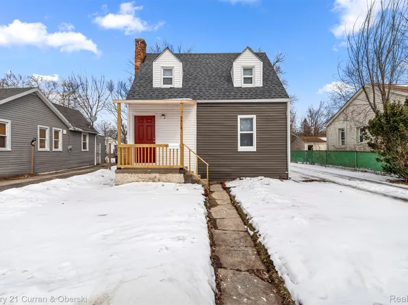 5514 Ashley St, Grosse Pointe, MI 48236