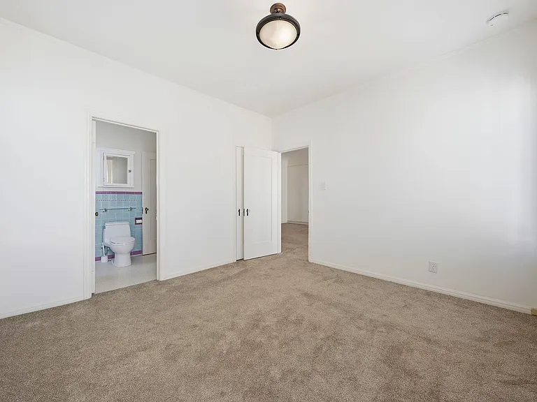 1530 Miramar Dr — Photo 8