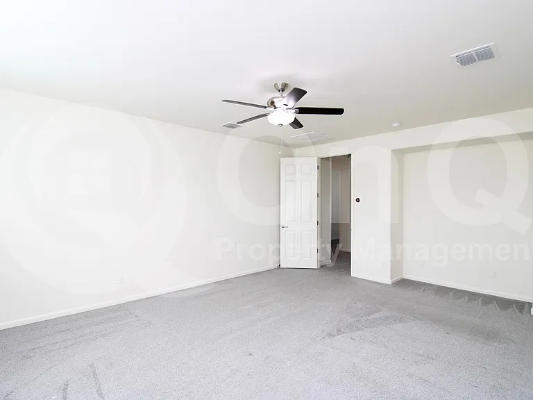 231 E Wisteria Dr — Photo 15
