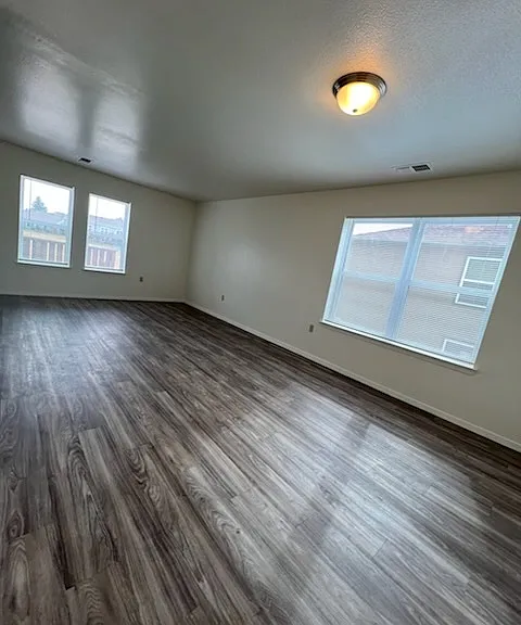 348 Sacajawea Ct — Photo 3