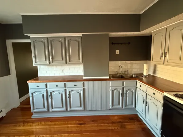 195-197 Lyon Ave #2, East Providence, RI 02914