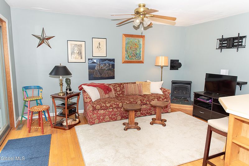 5th image of 618 Orlinda Avenue