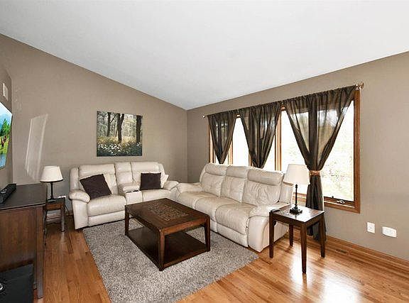 4th image of 17570 Drummond Dr #173