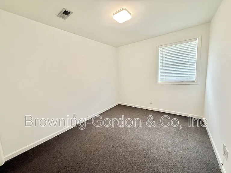 1017 14th Ave S — Photo 9