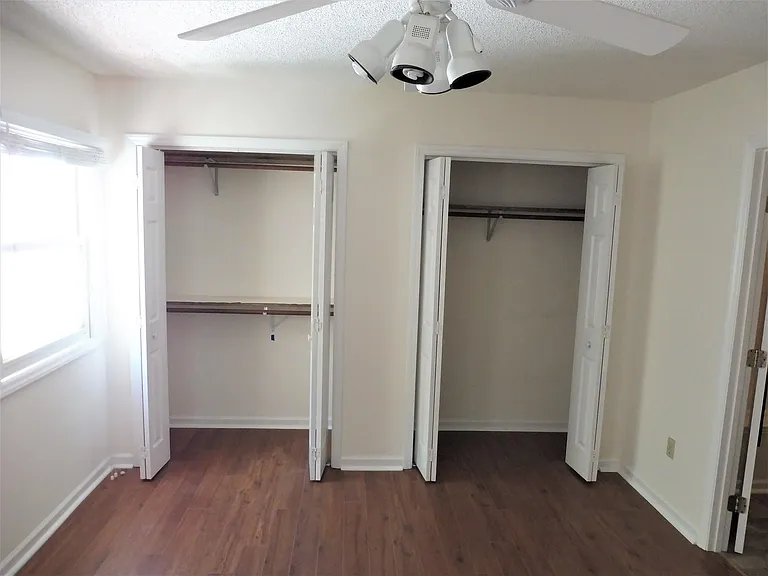 504 Ashley Oaks Private Dr — Photo 11