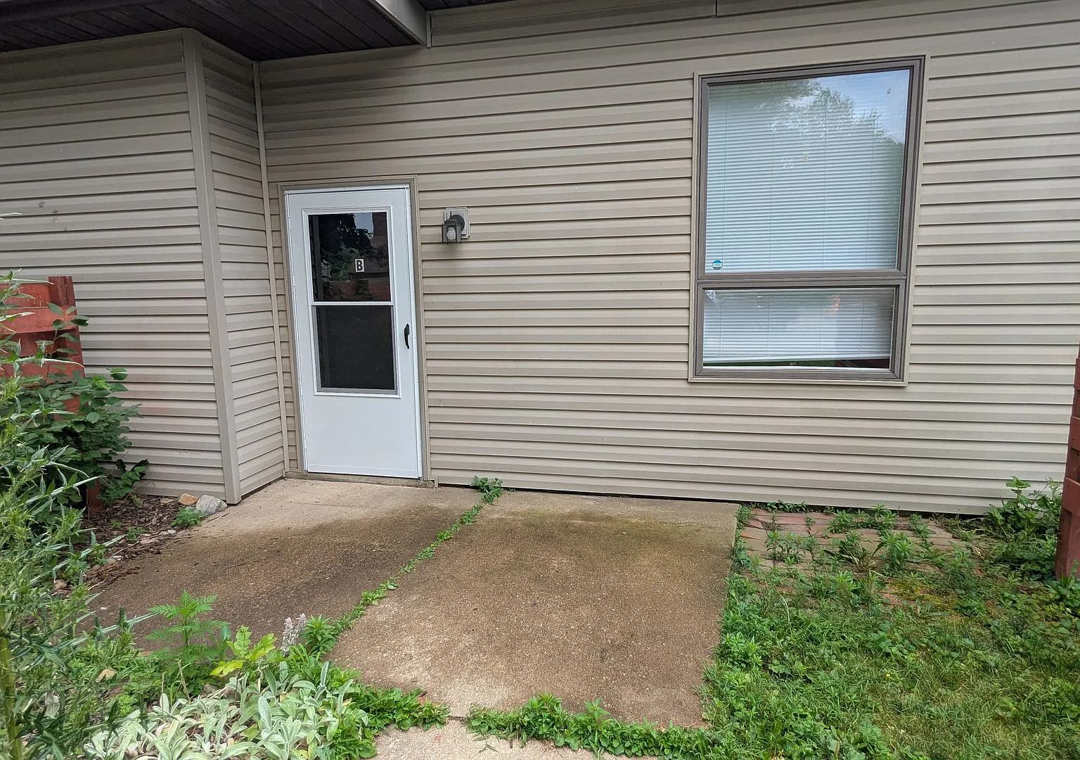 MN Cedar Village (847) — Photo 3
