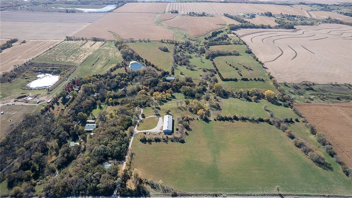 19724 365th St, Earlham, IA 50072 Zillow