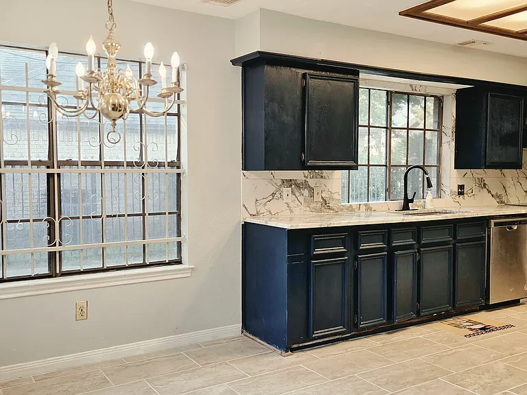8826 Heatherly Dr — Photo 10