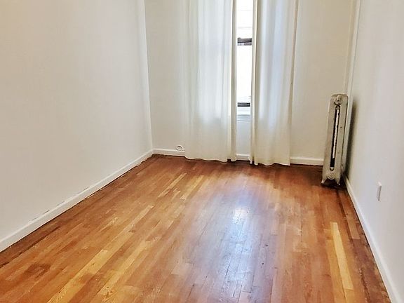 2nd image of 18-21 Ditmars Blvd #2F