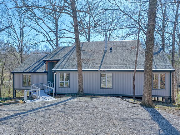 4th image of 207 Kennedy Rd