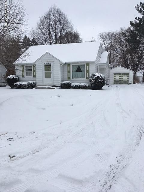 1st image of 171 E 35th St