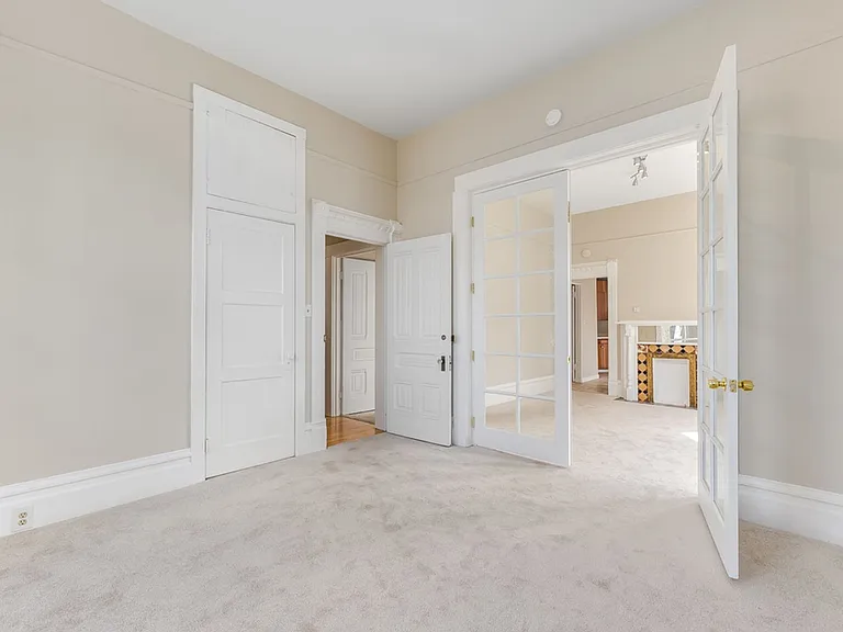 1718 Lincoln Ave - 1 bedroom | 1 bath | Lower front unit — Photo 4