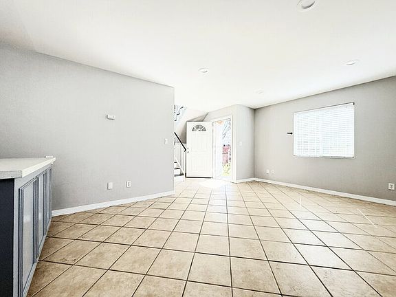 3rd image of 205 E 57th St