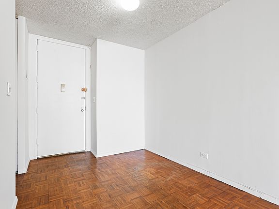 5th image of 404 E 79th St APT 12F